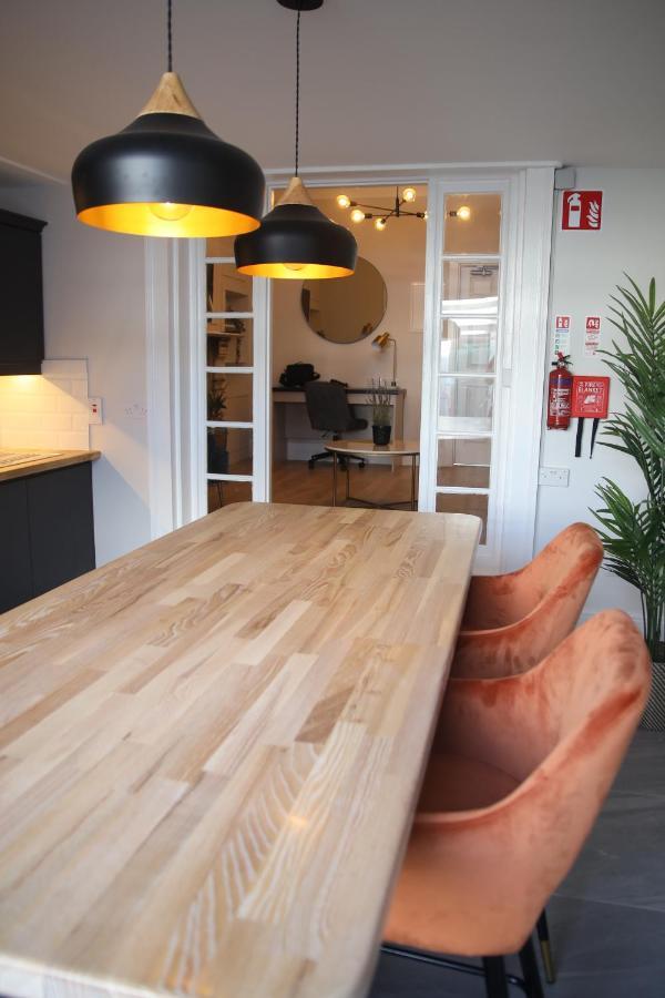 Crawford House- Scholarlee Living Maison d'hôtes