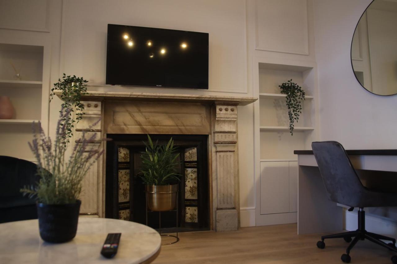 Crawford House- Scholarlee Living Maison d'hôtes Cork